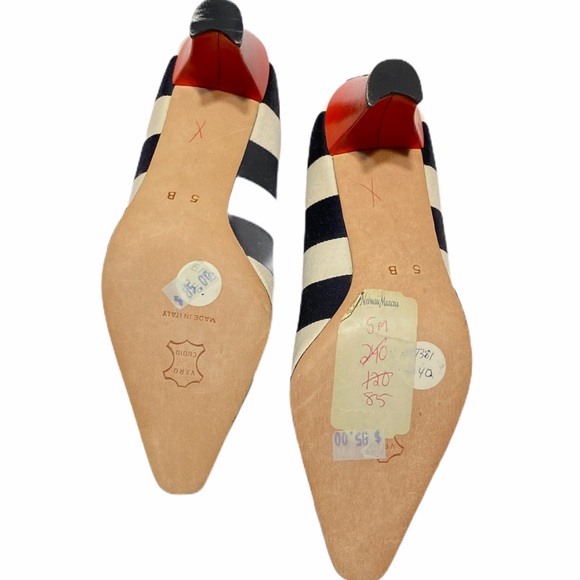 Like New with Tags Vintage 80’s Escada Heels - Picture 5 of 8